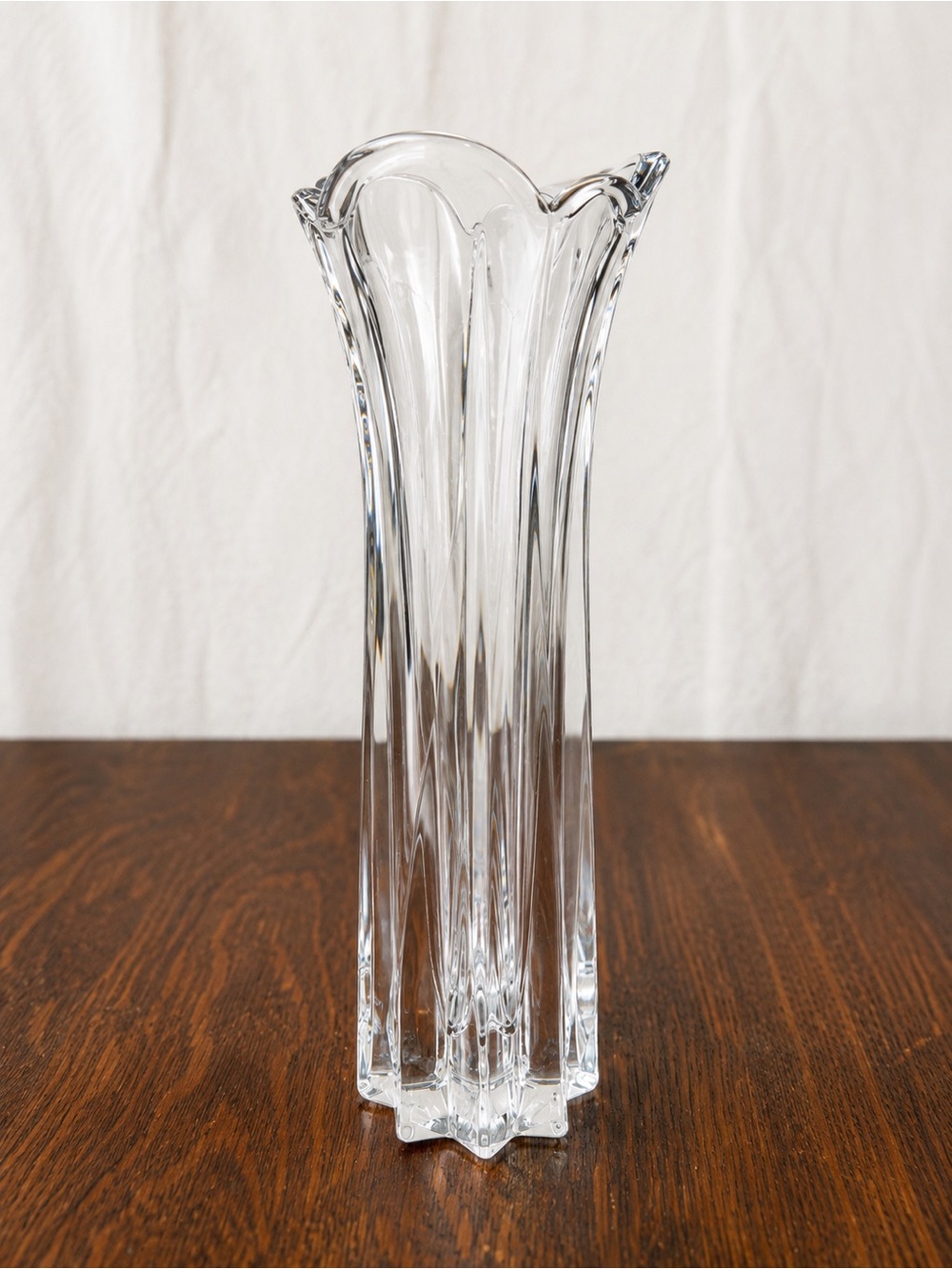 Vintage 1990 Mikasa Crystal Glass Fluted Scalloped Rim Starburst Bud Vase